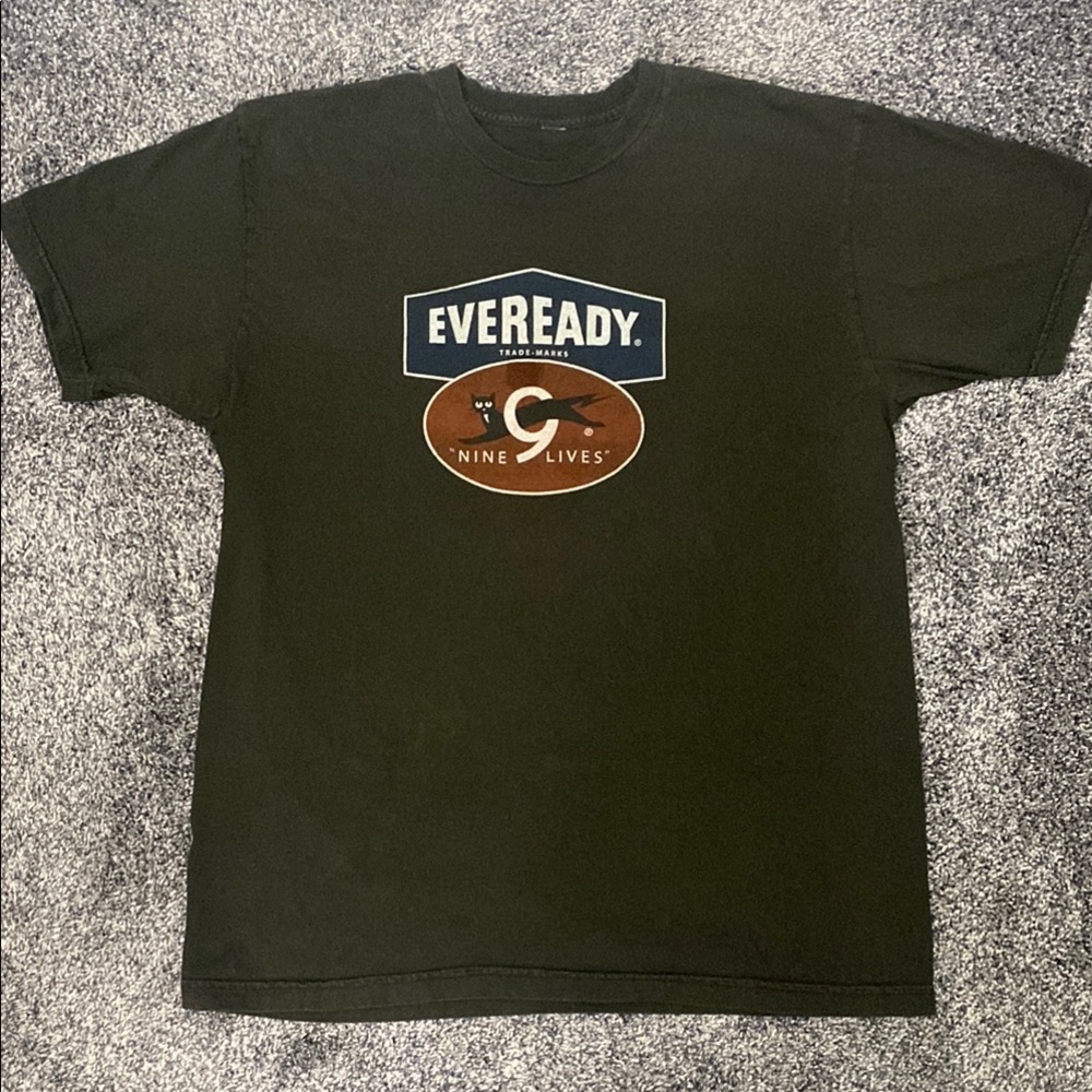 VTG “Eveready 9” Classic Logo Graphic T-Shirt L